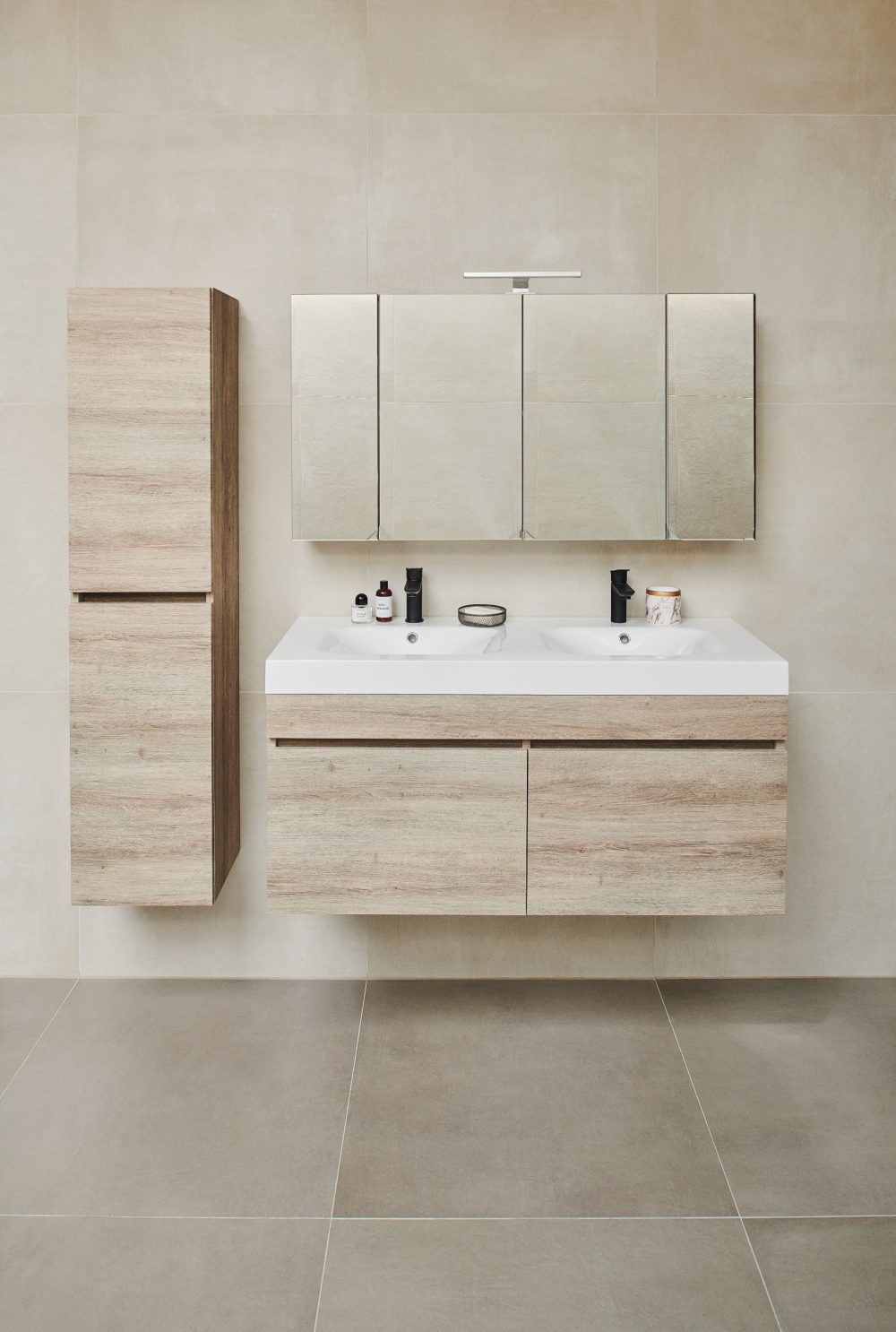 GLORY 120 GORNJI KUPAONSKI ORMARIĆ GREY MARA - Slika 2